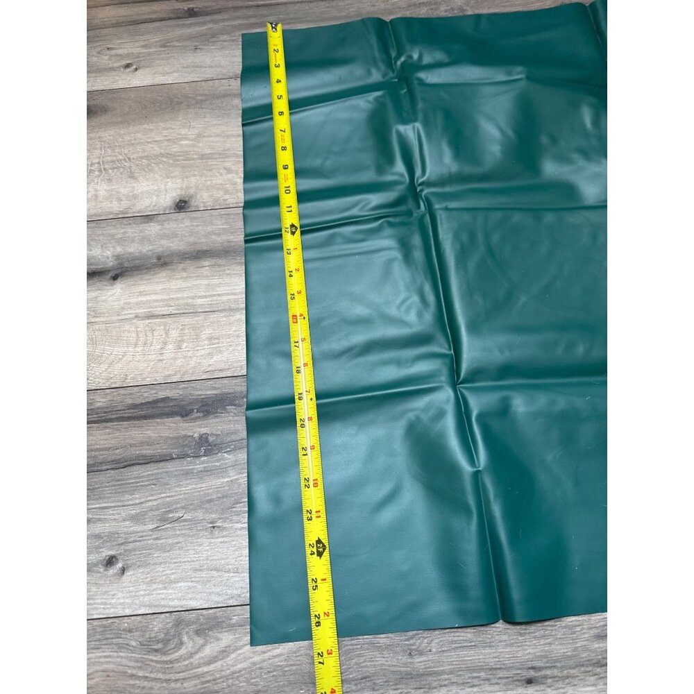 Tripoley Game Mat ONLY By Cadaco-Ellis 26" X 26" Vinyl Green & Red - Picture 6 of 6